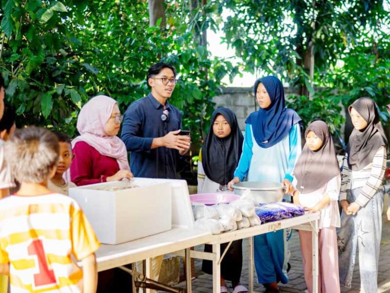 Wajib Tahu: Matematika Produktif: Belajar Berhitung, Berwirausaha, dan Membangun Masa Depan